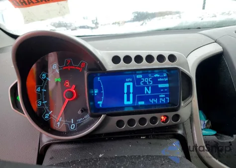 2016 Chevrolet Sonic Lt из США, поврежденный, VIN 1G1JC5SH7G4119249